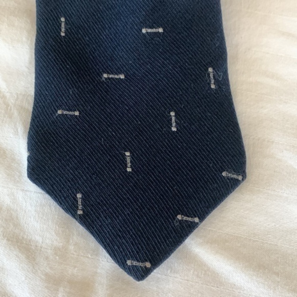 ARMANI COLLEZIONI Italy Navy Silk Tie